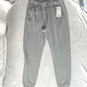 NWT 90 Degrees Men's Soft Terry Joggers , Gray, Size M